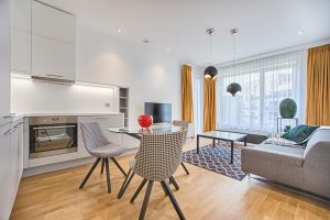COCINAS Y BAÑOS